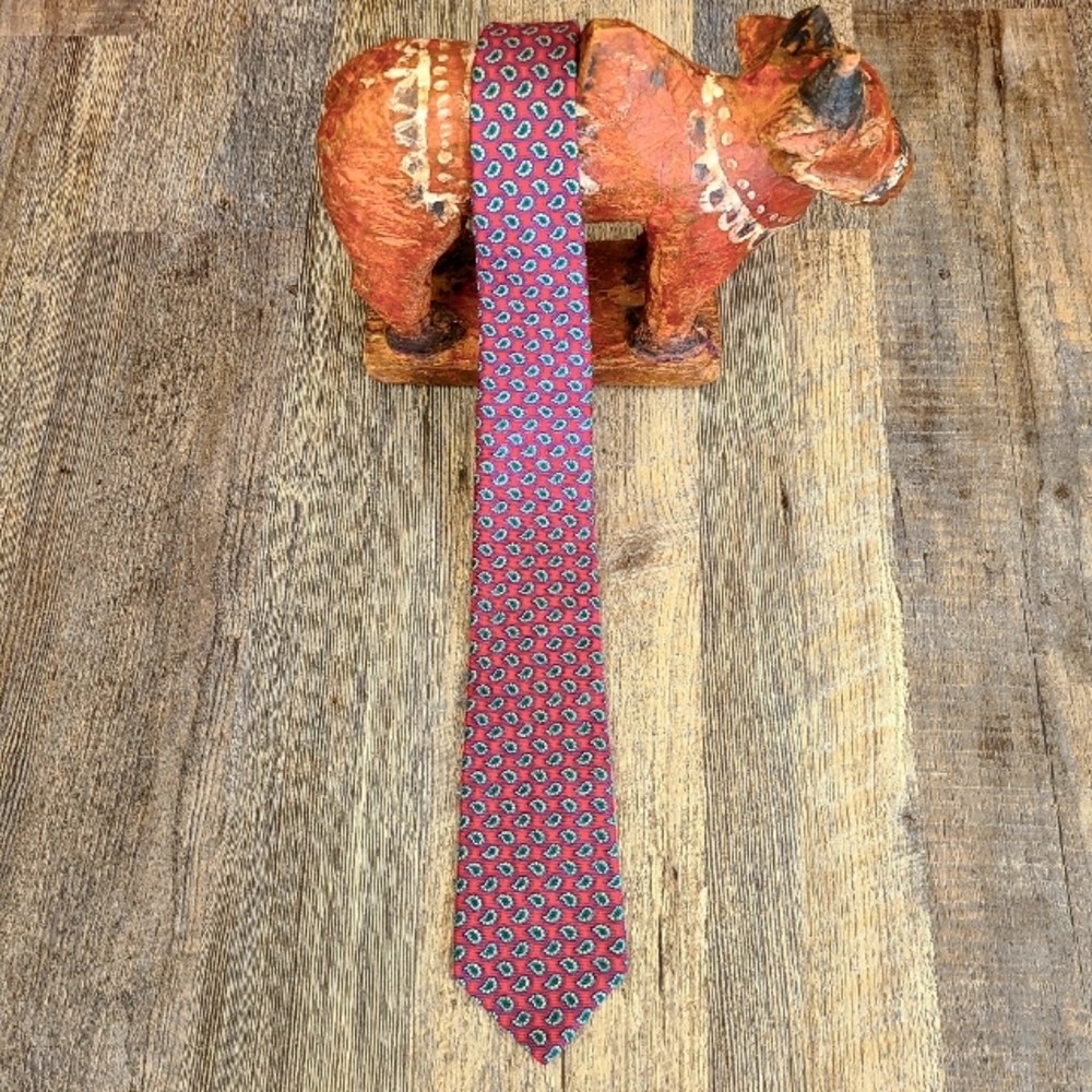 DAKS London-New York Classic Silk Red Paisley Tie